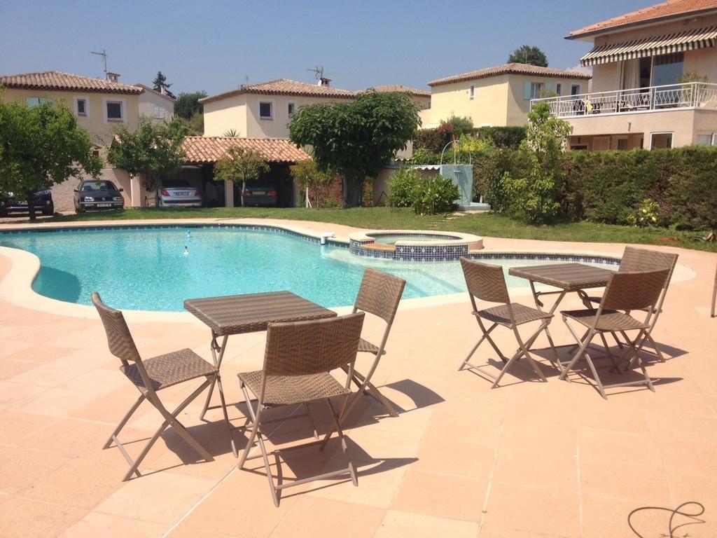 Villa Cezanne Cagnes-sur-Mer Room photo